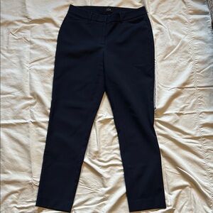 White House Black Market The Slim Ankle pant, 2 Lg, navy